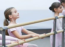 Casa de Balet pregateste copii pentru lectii de balet structurate ce cuprind elemente de tehnica specifica